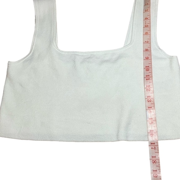 H&M Ivory Crop / Tank Top Stretchy Knit Wide Straps Viscose Elastane Blend Sz L - Picture 7 of 9